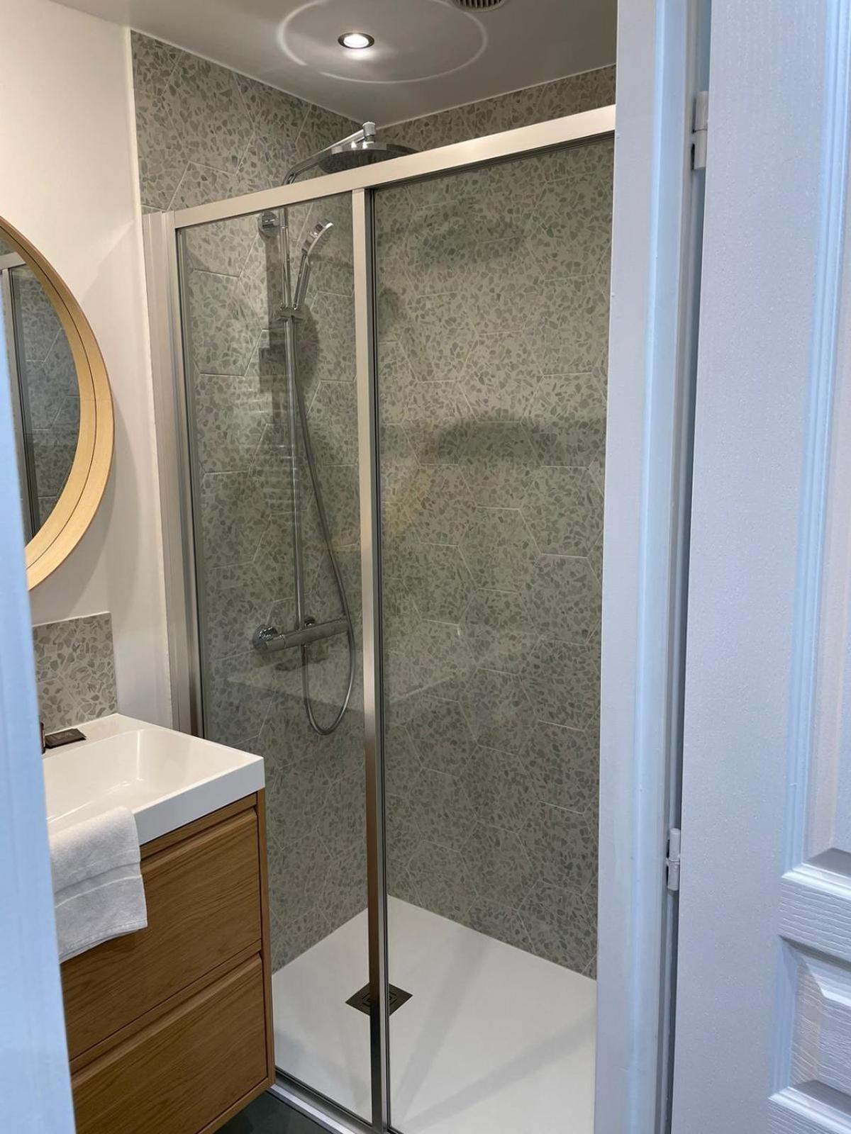 Studio 4P Calme/Full Equipped/Charonne/Perelachese باريس المظهر الخارجي الصورة